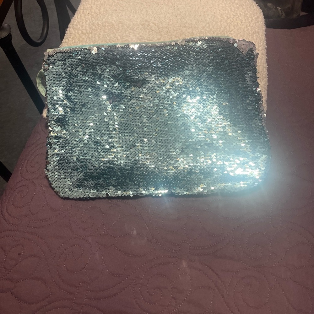 Flip My Sequin 2-way sequin Wet/Dry Bag w/ wrist strap by Morgan 13 X 9